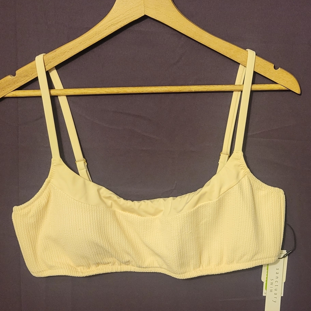 Sanctuary Swim Cream Ribbed Bikini Swim Top. Size XL